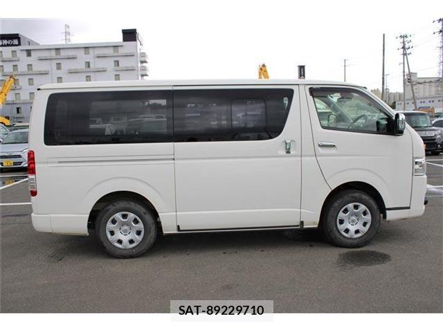 Toyota HIACE VAN 2021-08 8666236-10