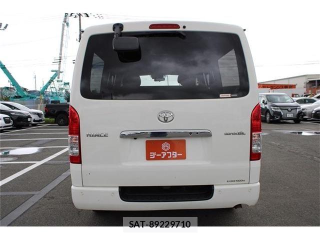Toyota HIACE VAN 2021-08 8666236-12
