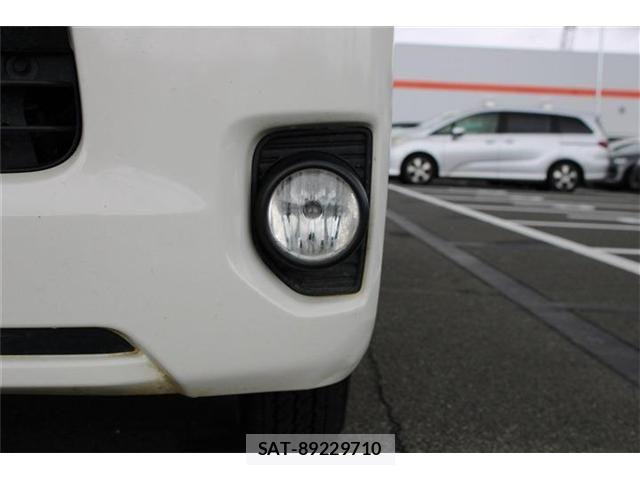 Toyota HIACE VAN 2021-08 8666236-17