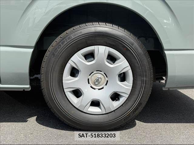 Toyota HIACE VAN 2024-06 8659364-20