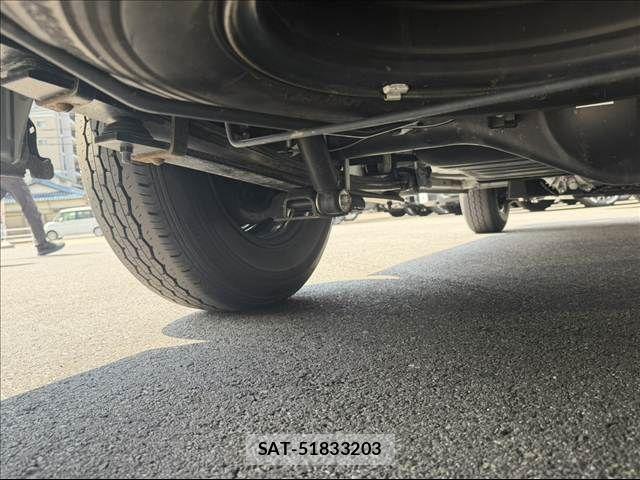Toyota HIACE VAN 2024-06 8659364-22
