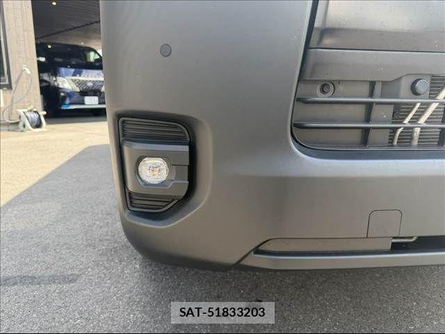 Toyota HIACE VAN 2024-06 8659364-25