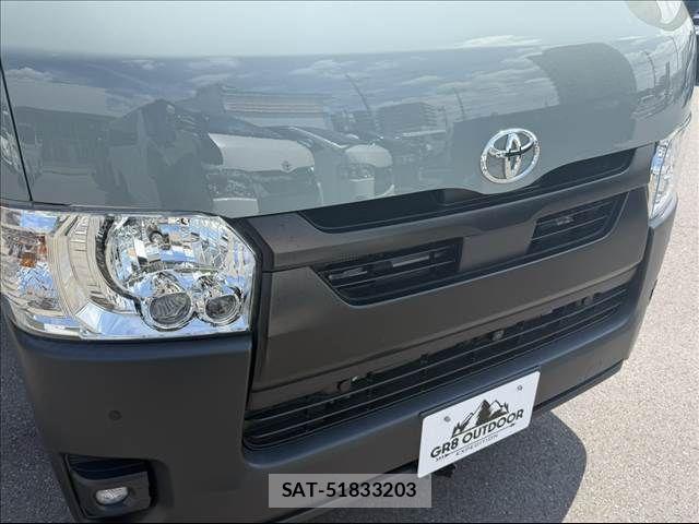 Toyota HIACE VAN 2024-06 8659364-26