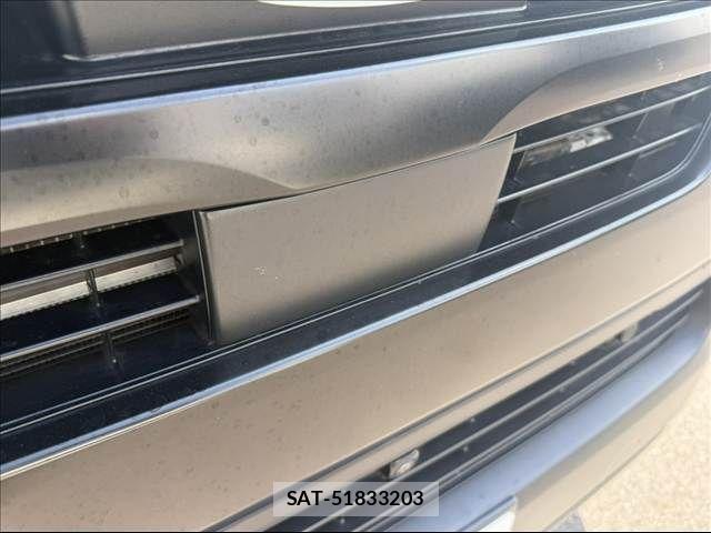 Toyota HIACE VAN 2024-06 8659364-27