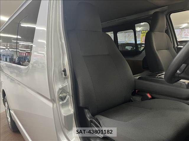 Toyota HIACE VAN 2023-10 8666238-28