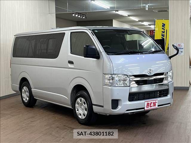 Toyota HIACE VAN 2023-10 8666238-2