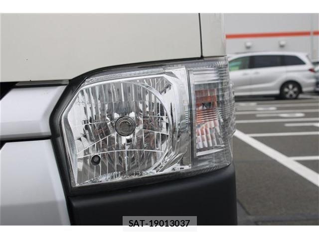 Toyota HIACE VAN 2021-01 8666237-17