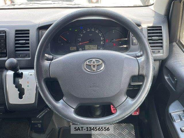 Toyota HIACE VAN 2014-08 8666239-11