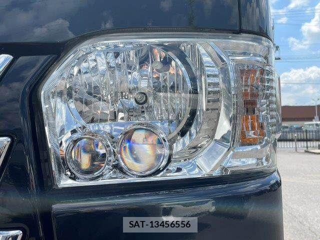 Toyota HIACE VAN 2014-08 8666239-24