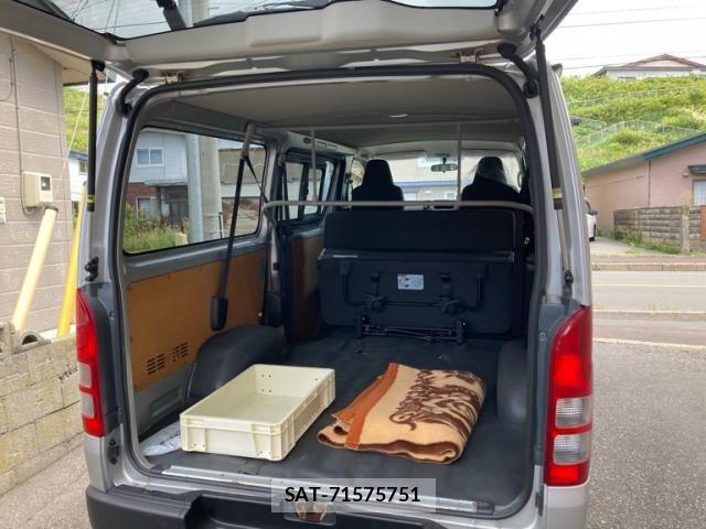 Toyota HIACE VAN 2020-06 8659369-9
