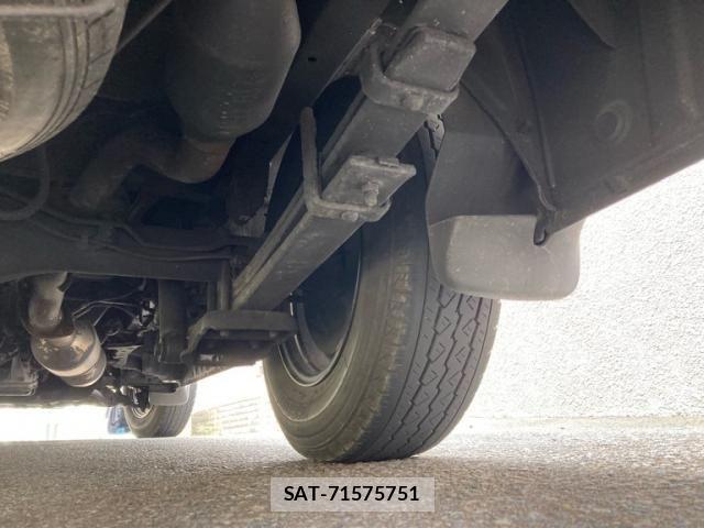 Toyota HIACE VAN 2020-06 8659369-10
