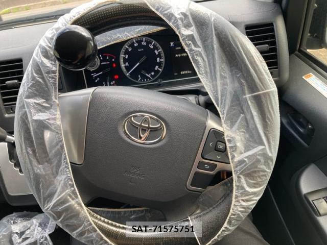 Toyota HIACE VAN 2020-06 8659369-20