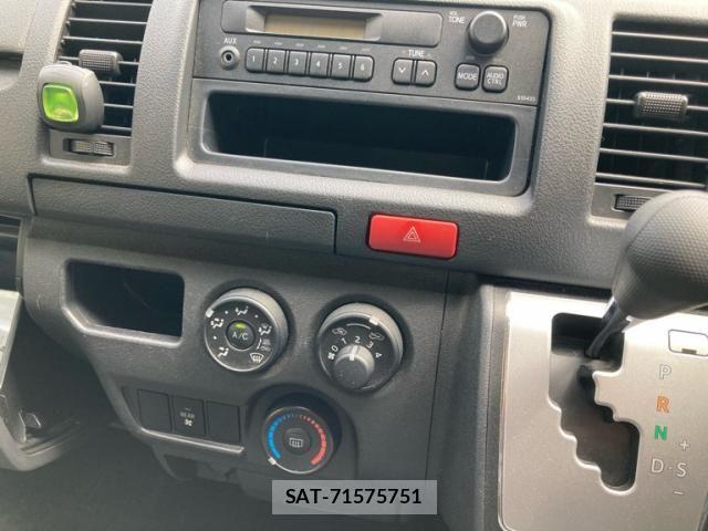 Toyota HIACE VAN 2020-06 8659369-21
