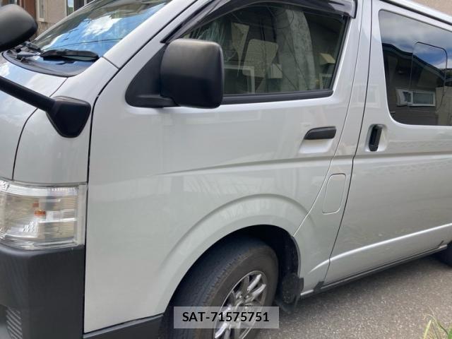 Toyota HIACE VAN 2020-06 8659369-3