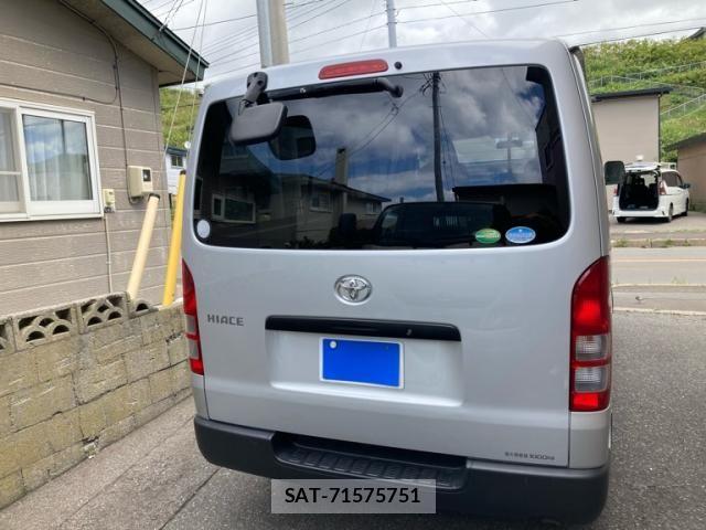 Toyota HIACE VAN 2020-06 8659369-7