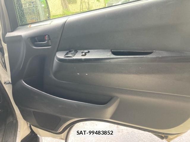 Toyota HIACE VAN 2013-11 8659368-10