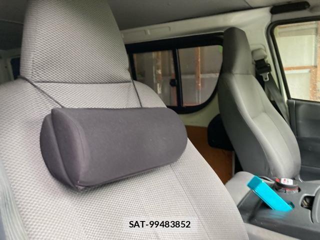 Toyota HIACE VAN 2013-11 8659368-13
