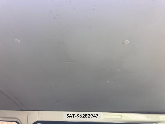 Toyota HIACE VAN 2007-11 8659376-12