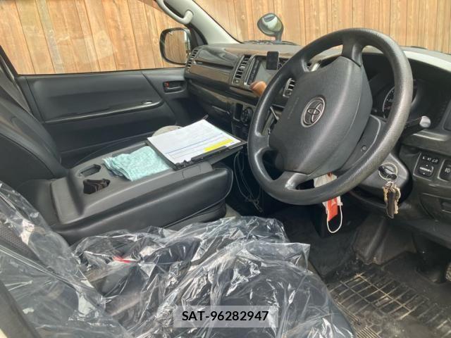 Toyota HIACE VAN 2007-11 8659376-14