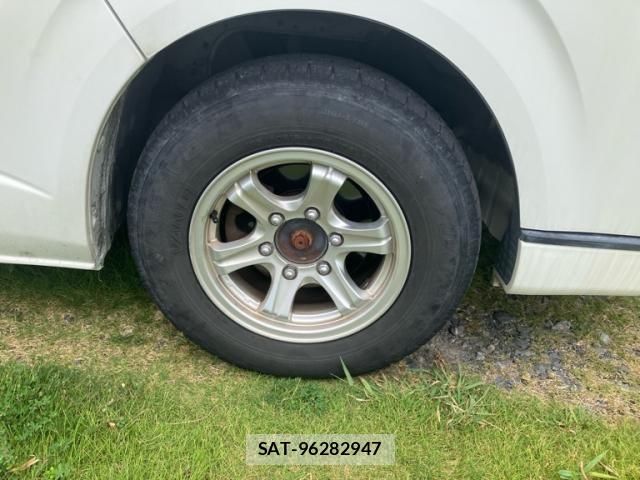 Toyota HIACE VAN 2007-11 8659376-8