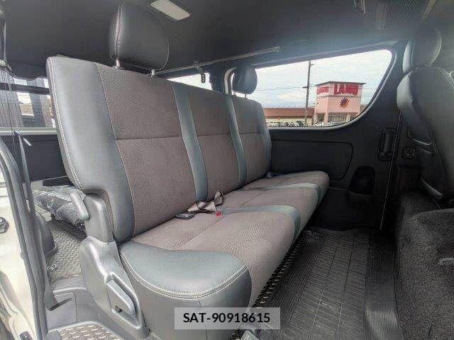 Toyota HIACE VAN 2020-07 8659365-13