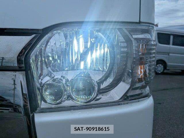 Toyota HIACE VAN 2020-07 8659365-16