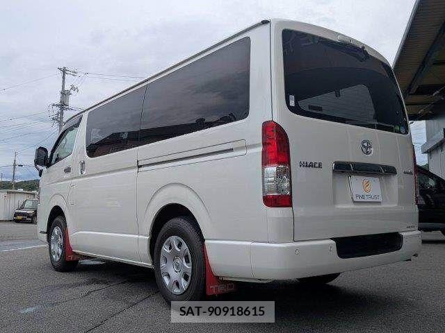 Toyota HIACE VAN 2020-07 8659365-24