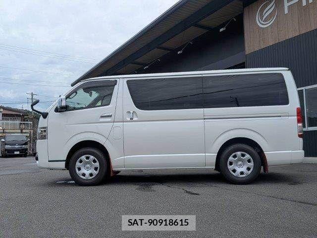 Toyota HIACE VAN 2020-07 8659365-25
