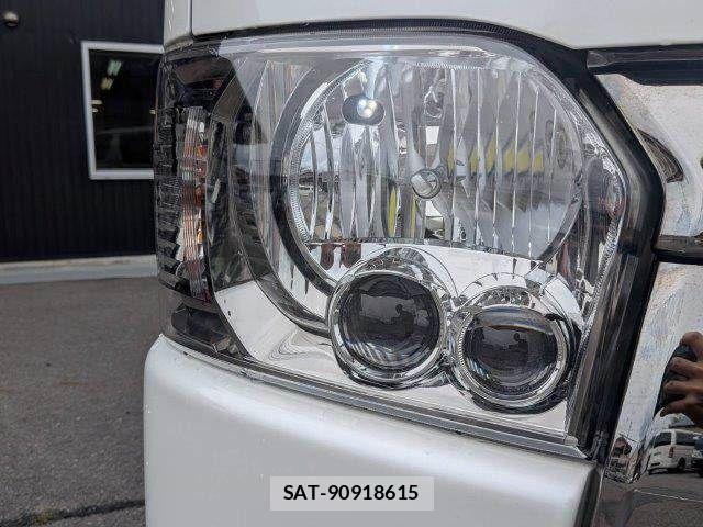 Toyota HIACE VAN 2020-07 8659365-27