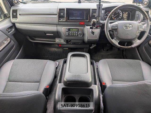 Toyota HIACE VAN 2020-07 8659365-2