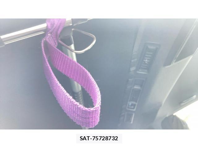 Toyota HIACE VAN 2020-04 8659367-15