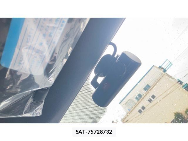 Toyota HIACE VAN 2020-04 8659367-17