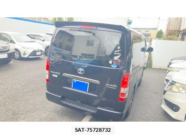 Toyota HIACE VAN 2020-04 8659367-3