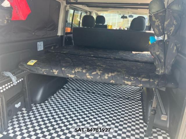 Toyota HIACE VAN 2013-12 8685652-10