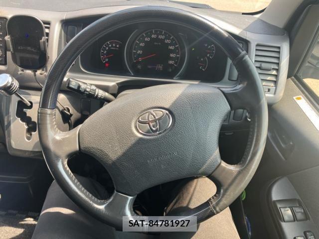 Toyota HIACE VAN 2013-12 8685652-15