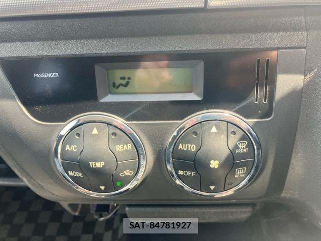 Toyota HIACE VAN 2013-12 8685652-18