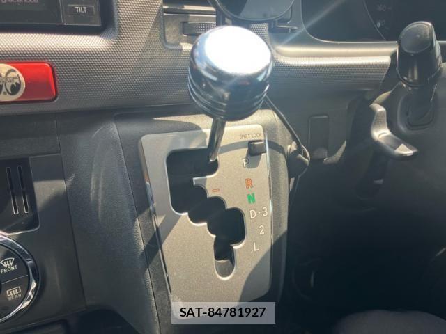 Toyota HIACE VAN 2013-12 8685652-19