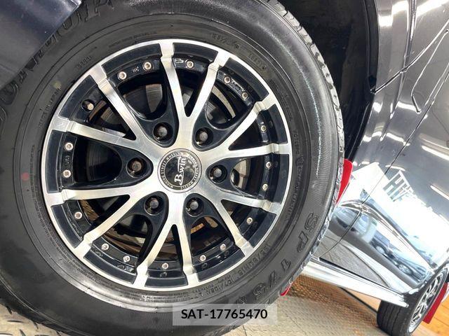 Toyota HIACE VAN 2021-03 8685650-12
