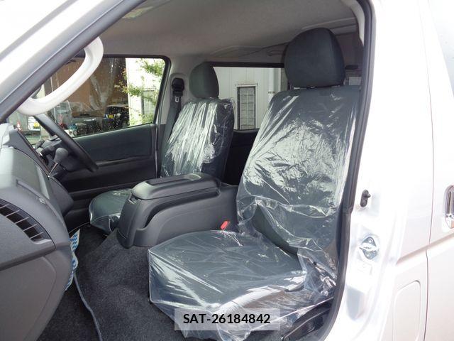 Toyota HIACE VAN 2026-08 8742524-10
