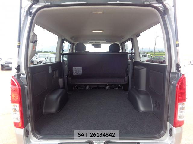 Toyota HIACE VAN 2026-08 8742524-11