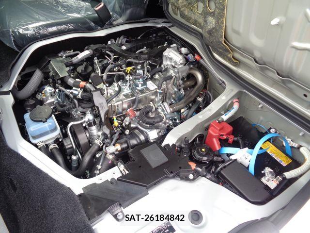 Toyota HIACE VAN 2026-08 8742524-29