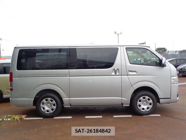 Toyota HIACE VAN 2026-08 8742524-4