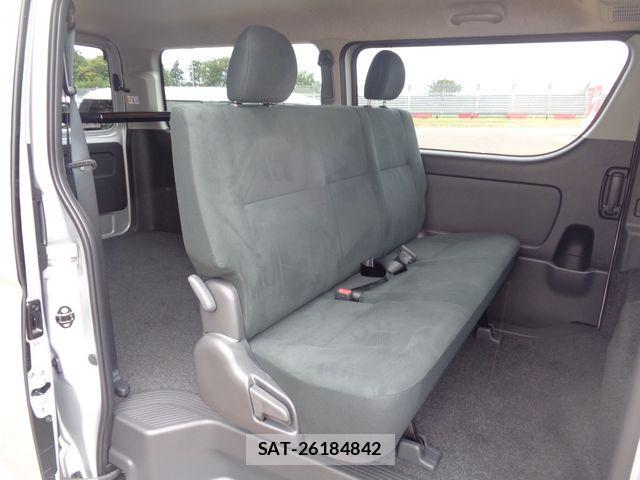 Toyota HIACE VAN 2026-08 8742524-8