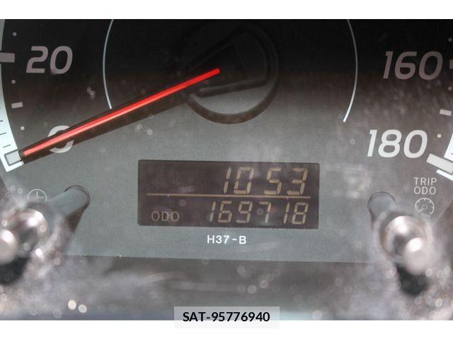 Toyota HIACE VAN 2004-11 8742567-18