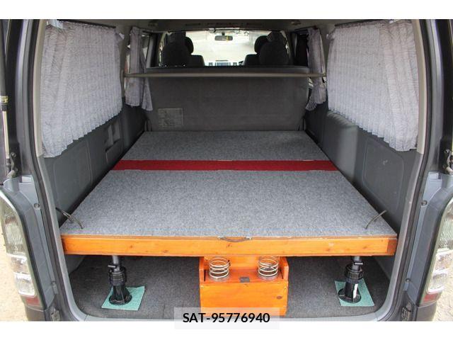 Toyota HIACE VAN 2004-11 8742567-6
