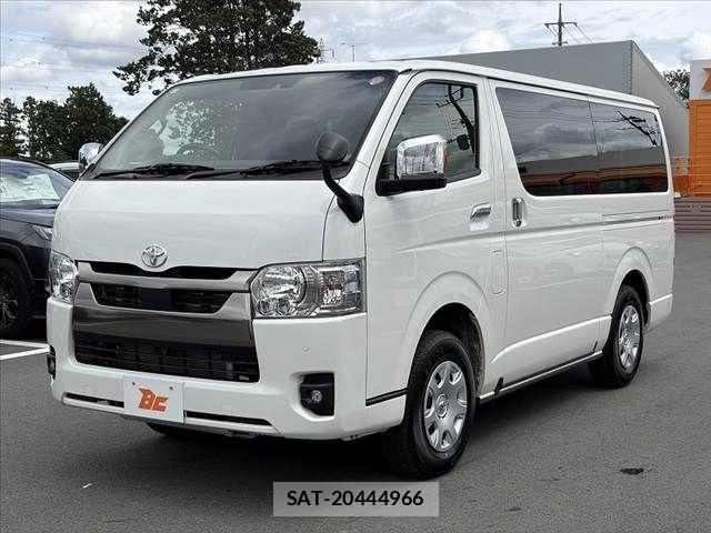 Toyota HIACE VAN 2026-01 8742533-9