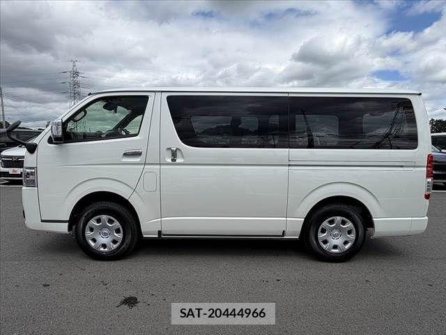 Toyota HIACE VAN 2026-01 8742533-10