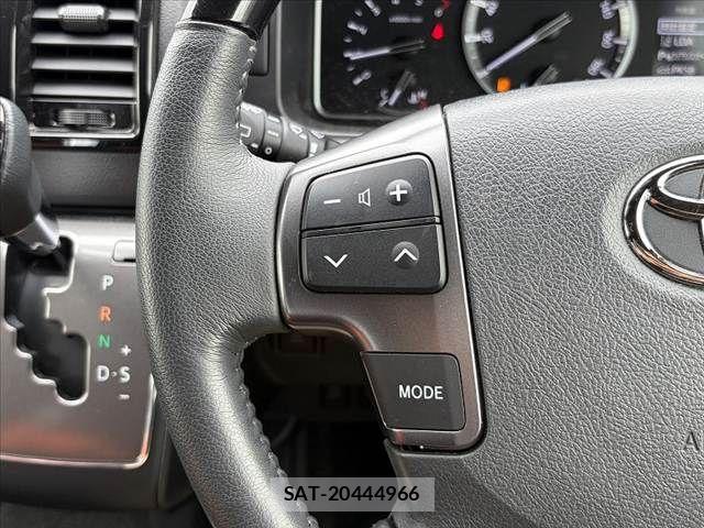 Toyota HIACE VAN 2026-01 8742533-24
