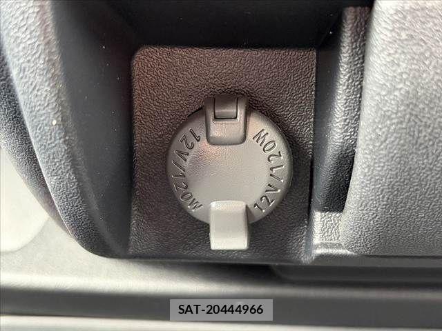 Toyota HIACE VAN 2026-01 8742533-28