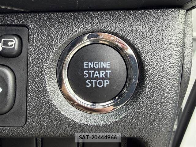 Toyota HIACE VAN 2026-01 8742533-4